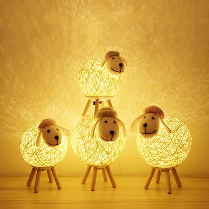 Schaap Nachtlamp met Geweven Kap en Houten Basis voor Warme Sfeer