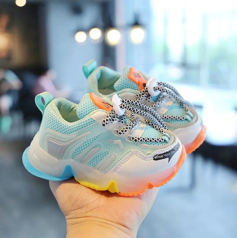 ✨ LED Sneakers voor Kinderen – Lichtgevende Stappen & Superlicht!