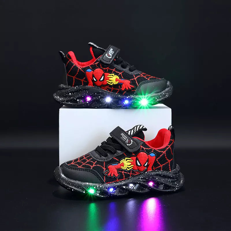 🦸‍♂️💥 Superhelden LED Sneakers – Lichtgevend & Superlicht!