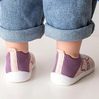 Soft Non-Slip Socks – Comfortable & Stylish for Children!