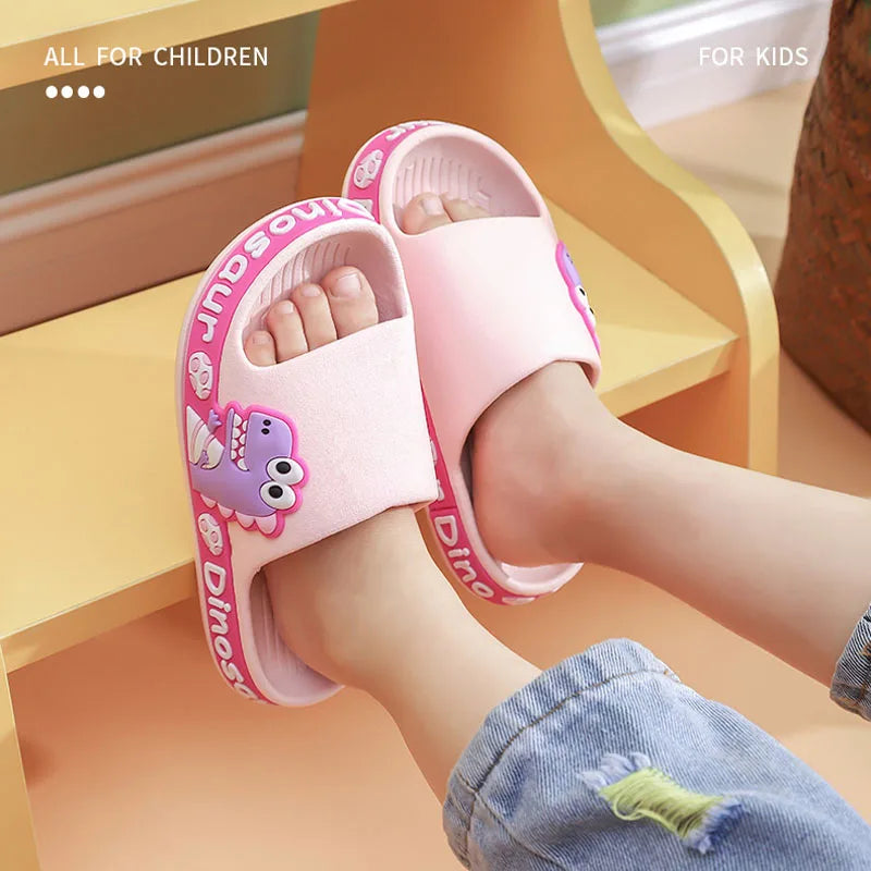 🦖✨ Dinosaurus Slippers – Veilig en Speels voor Kinderen!