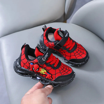 🦸‍♂️💥 Superhelden LED Sneakers – Lichtgevend & Superlicht!