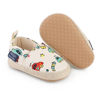 Trendy Non-Slip Shoes – Safe and Comfortable for your Little One!