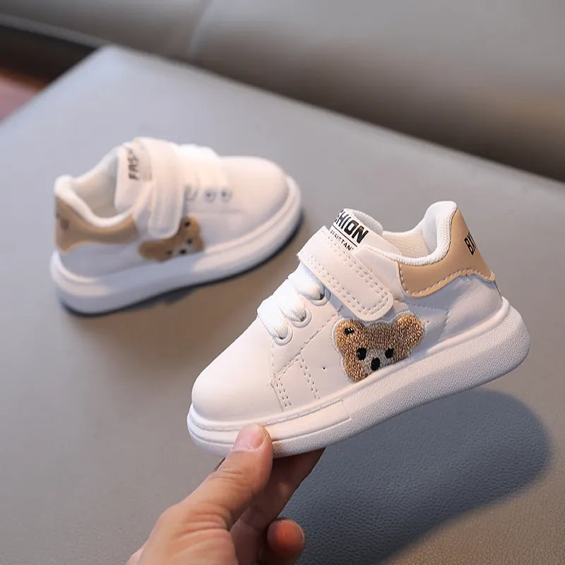 Schattige Beer Sneakers – Stijlvol Speelplezier!
