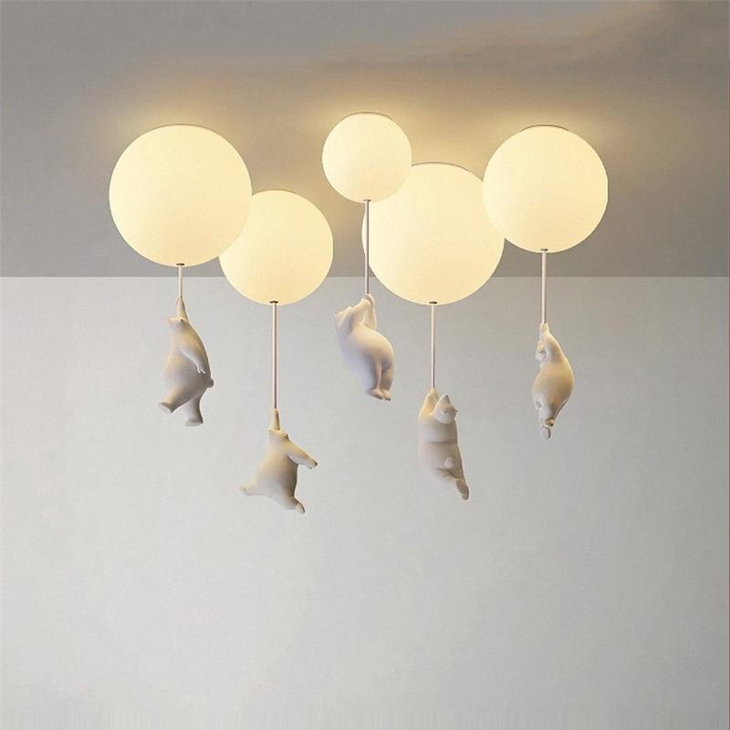 Speelse Plafondlamp met Beren en Ballonlichten voor Kinderkamer
